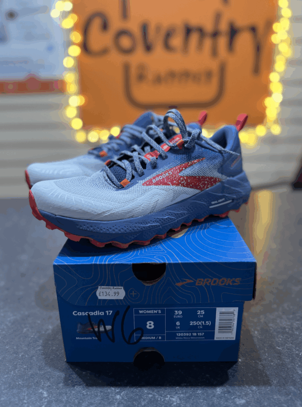 Brooks Cascadia 17 - WOMEN'S - SALE! - Image 2